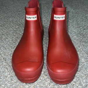 Red short Hunter Rainboots.